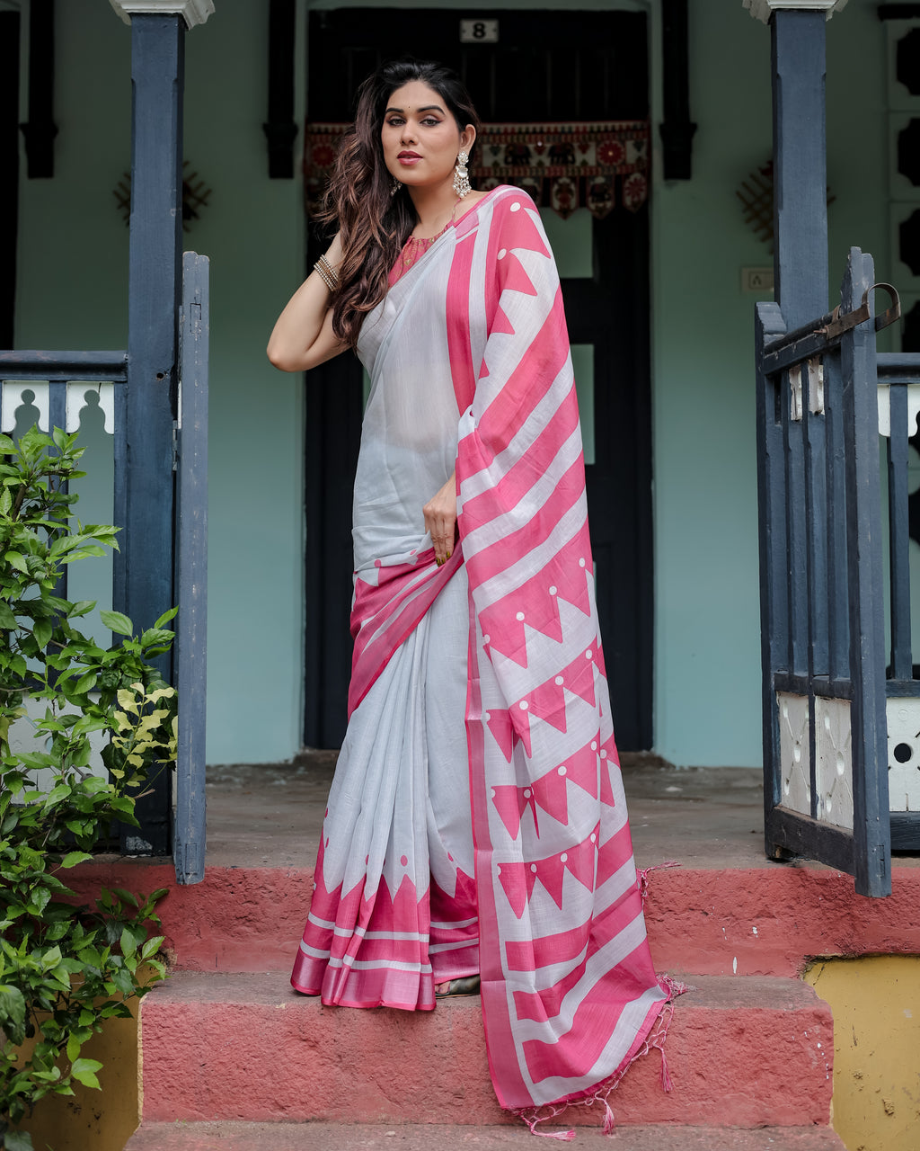 White & Pink Geometric Handloom Saree