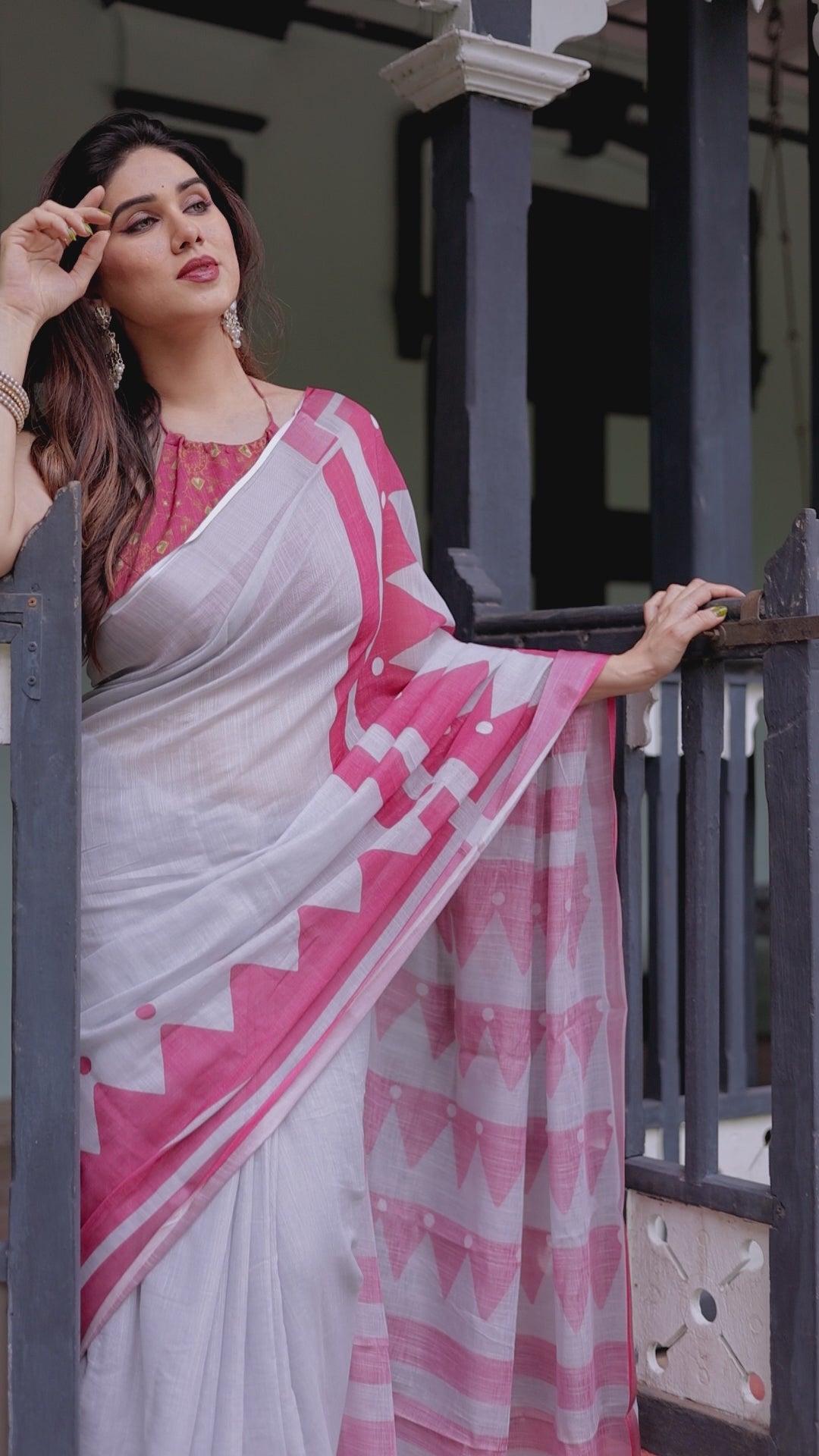White & Pink Geometric Handloom Saree